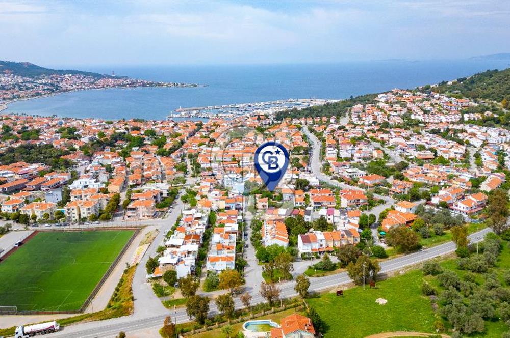 Yenifoça Merkezde Marinaya Yürüme Mesafesinde Satılık Arsa