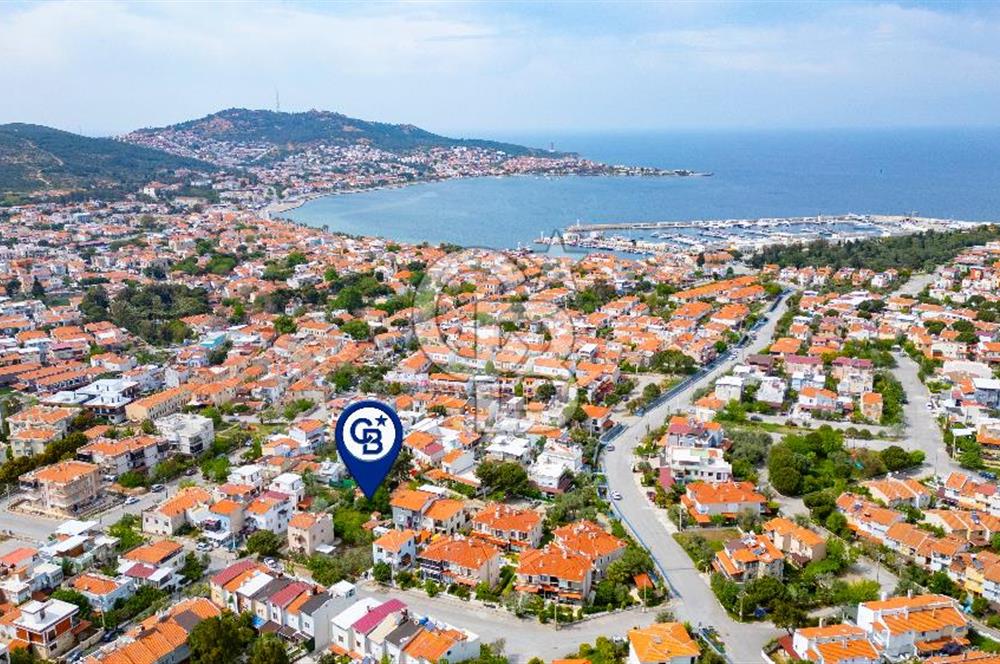 Yenifoça Merkezde Marinaya Yürüme Mesafesinde Satılık Arsa