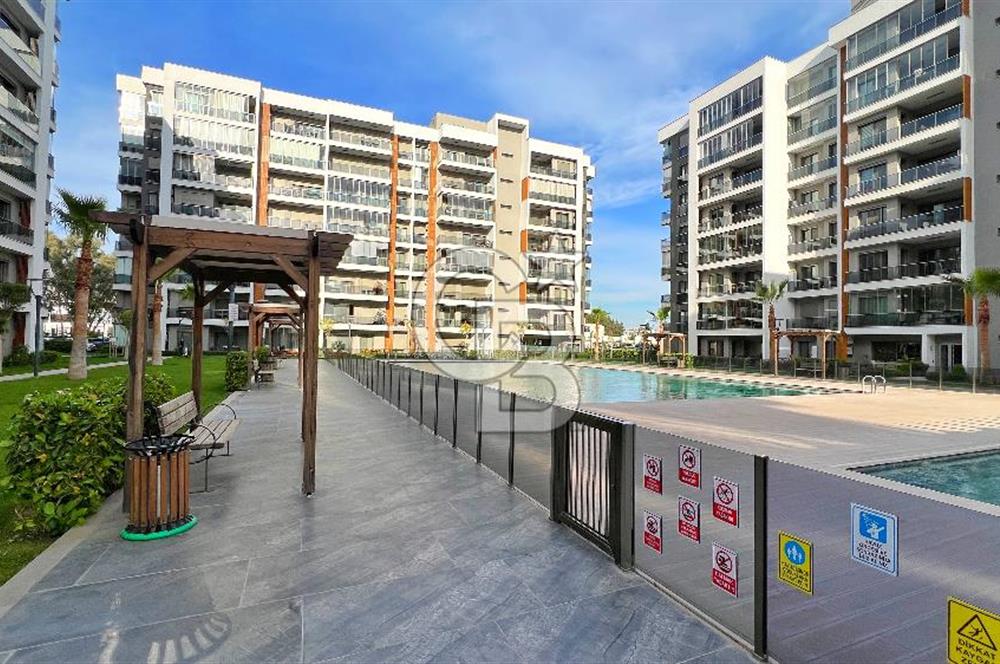 Ataşehir Modern Sitesinde 1+1 Eşyalı Kiralık Daire