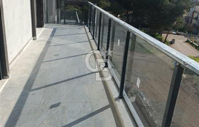 YENİFOÇA'DA SATILIK 3+2 TRİPLEX 