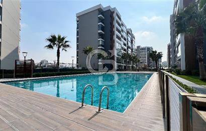 Ataşehir Modern Sitesinde Eşyalı Satılık 1+1 Daire