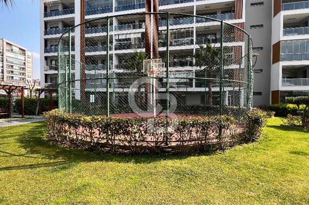 Ataşehir Modern Sitesinde Eşyalı Satılık 1+1 Daire