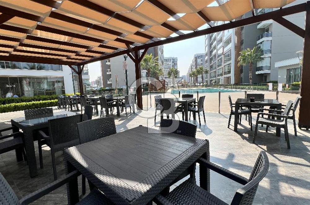Ataşehir Modern Sitesinde Eşyalı Satılık 1+1 Daire