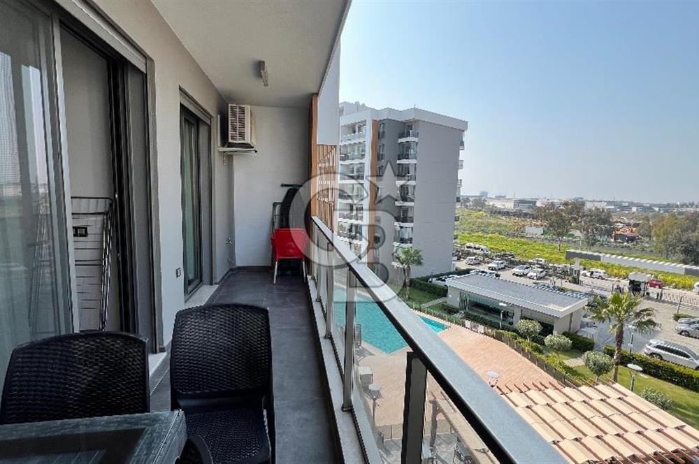 Ataşehir Modern Sitesinde Eşyalı Satılık 1+1 Daire
