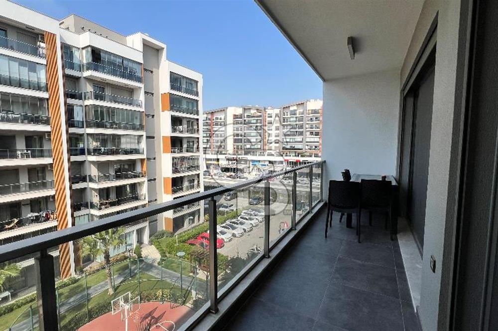 Ataşehir Modern Sitesinde Eşyalı Satılık 1+1 Daire
