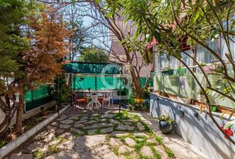ÇANAKKALE MERKEZDE SİTE İÇERİSİNDE SATILIK ÇOK GENİŞ 2+1 DAİRE