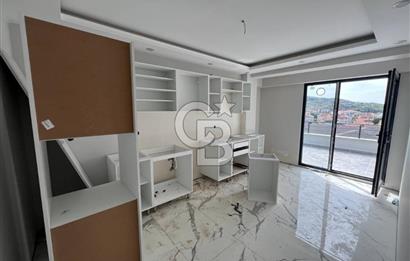 Topçular'da Doğanın İçinde Deniz Manzaralı Sıfır 3+1 ÇatıDubleks