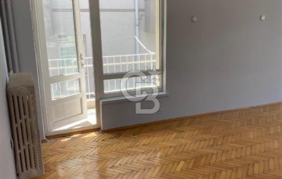 TUNALI HİLMİ CADDESİ İLE HACIYOLU CADDESİ KESİŞİMİNDE 3+1 KİRALIK DAİRE