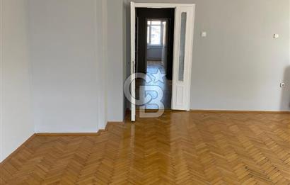 TUNALI HİLMİ CADDESİ İLE HACIYOLU CADDESİ KESİŞİMİNDE 3+1 KİRALIK DAİRE