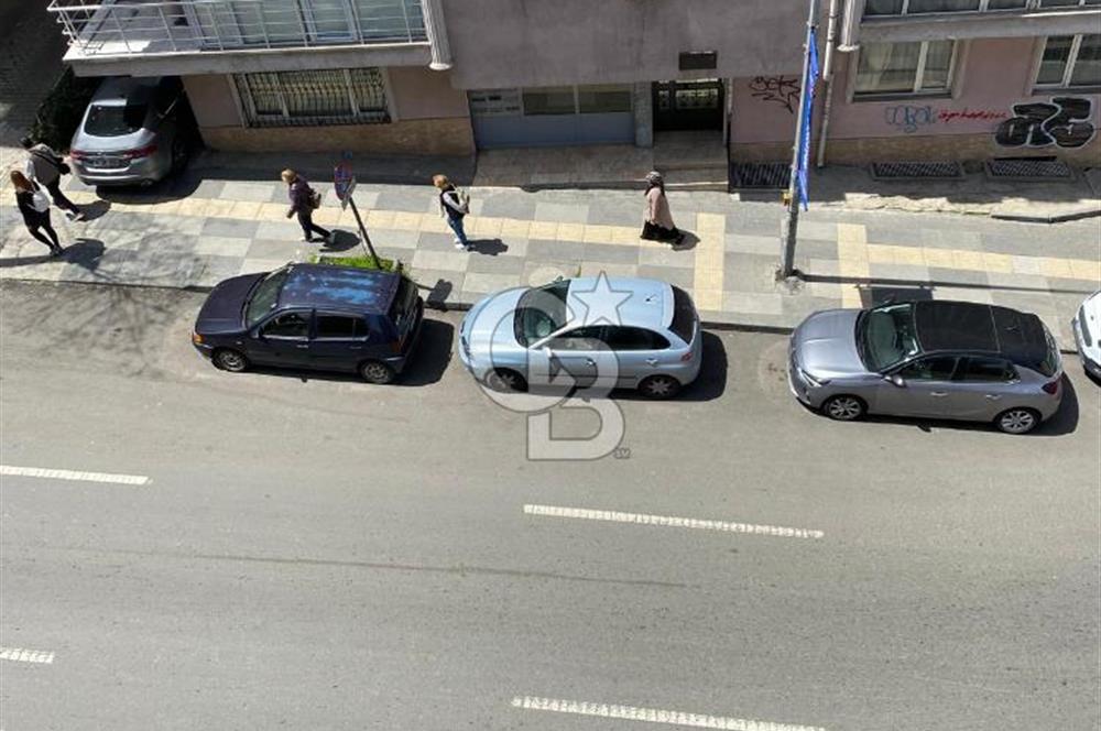 TUNALI HİLMİ CADDESİ İLE HACIYOLU CADDESİ KESİŞİMİNDE 3+1 KİRALIK DAİRE