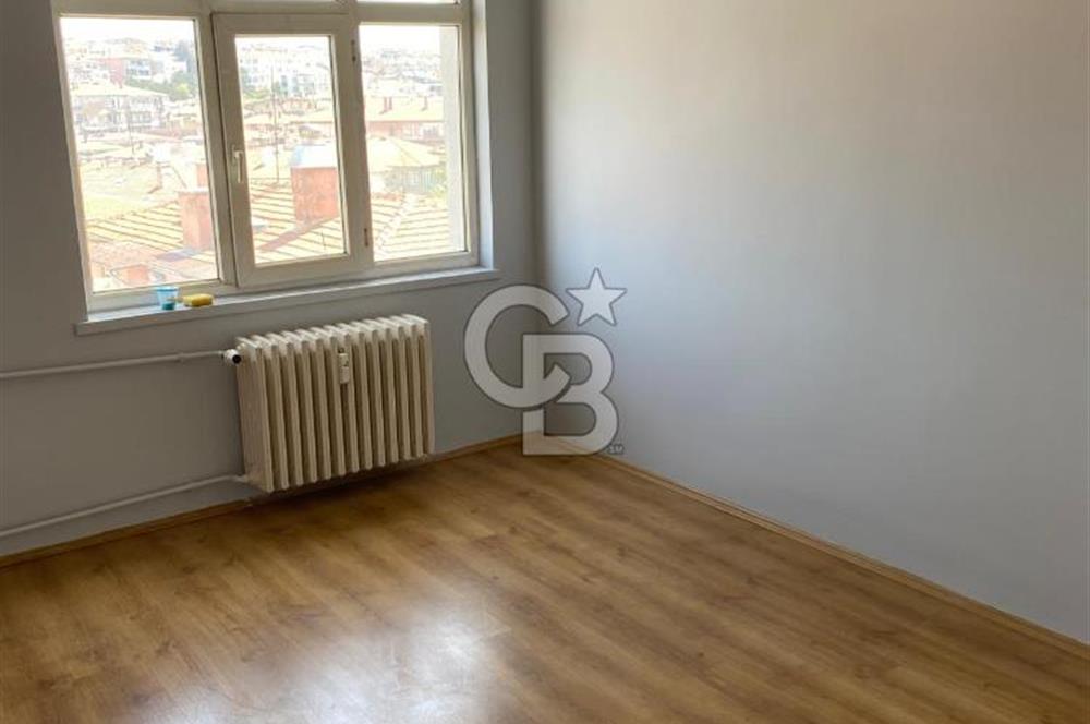 TUNALI HİLMİ CADDESİ İLE HACIYOLU CADDESİ KESİŞİMİNDE 3+1 KİRALIK DAİRE