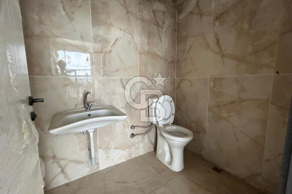Antalya Aksu Altıntaşta 40lık Yola Cepheli Satılık Dükkan