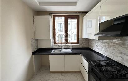 KADIKÖY MERDİVENKÖY MAHALLESİ KİRALIK 3+1 DAİRE