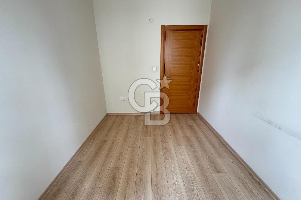 KADIKÖY MERDİVENKÖY MAHALLESİ KİRALIK 3+1 DAİRE