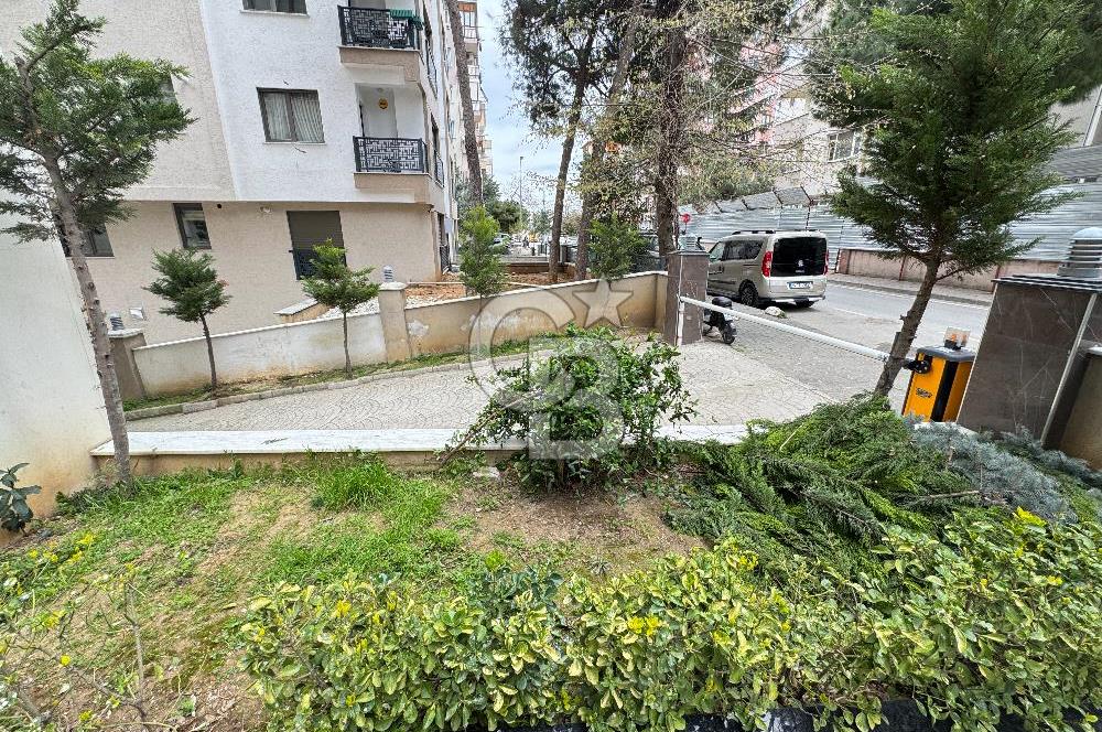 KADIKÖY MERDİVENKÖY MAHALLESİ KİRALIK 3+1 DAİRE
