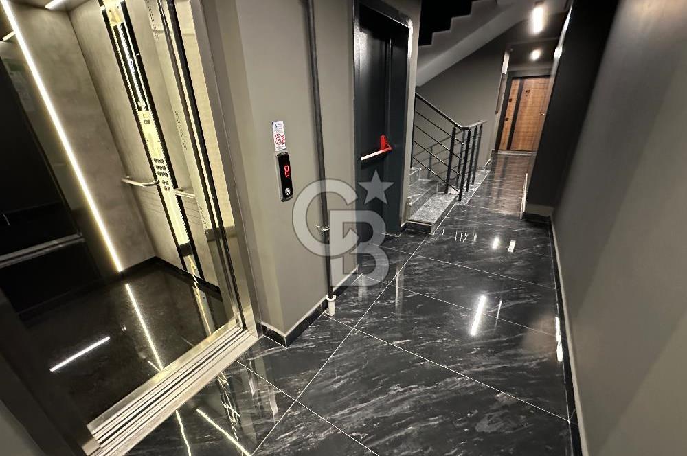 ÇİĞLİ BALATÇIK'TA BLACK SUITS II SİTESİNDE SATILIK KÖŞE DAİRE
