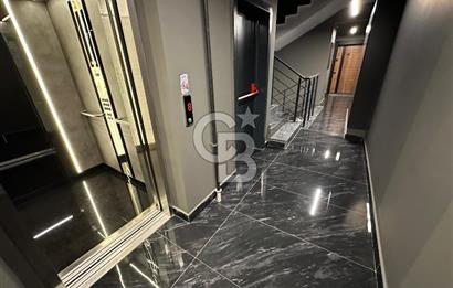 ÇİĞLİ BALATÇIK'TA BLACK SUITS II SİTESİNDE SATILIK KÖŞE DAİRE