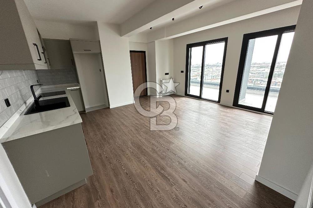 ÇİĞLİ BALATÇIK'TA BLACK SUITS II SİTESİNDE SATILIK KÖŞE DAİRE