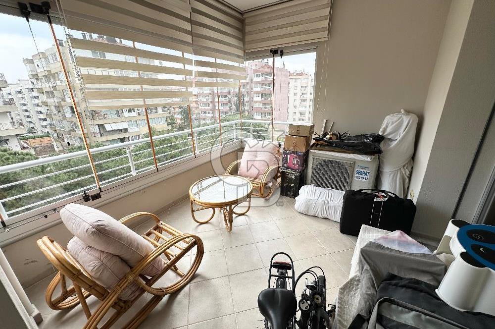 Bayraklı Manavkuyu'da Ege Üni.ne Yakın Geniş, 3+1 Kiralık Daire