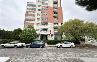 Bayraklı Manavkuyu'da Ege Üni.ne Yakın Geniş, 3+1 Kiralık Daire