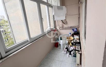 Aksaray Yusufpaşa tramvay durağı karşısında 70 m2 satılık daire