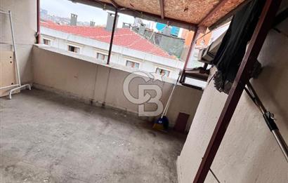 Aksaray Yusufpaşa tramvay durağı karşısında 60 m2 satılık teraslı daire