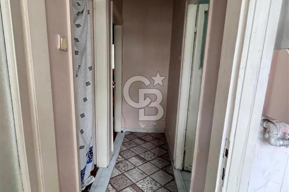 Aksaray Yusufpaşa tramvay durağı karşısında 70 m2 satılık daire