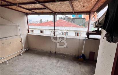 Aksaray Yusufpaşa tramvay durağı karşısında 60 m2 satılık teraslı daire