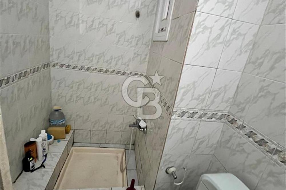 Aksaray Yusufpaşa tramvay durağı karşısında 70 m2 satılık daire