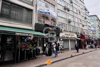 Aksaray Yusufpaşa tramvay durağı karşısında 60 m2 satılık teraslı daire