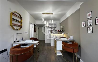 BORNOVA PLAZALAR BÖLGESİ PASSA PLAZA'DA SATILIK 1+1 OFİS