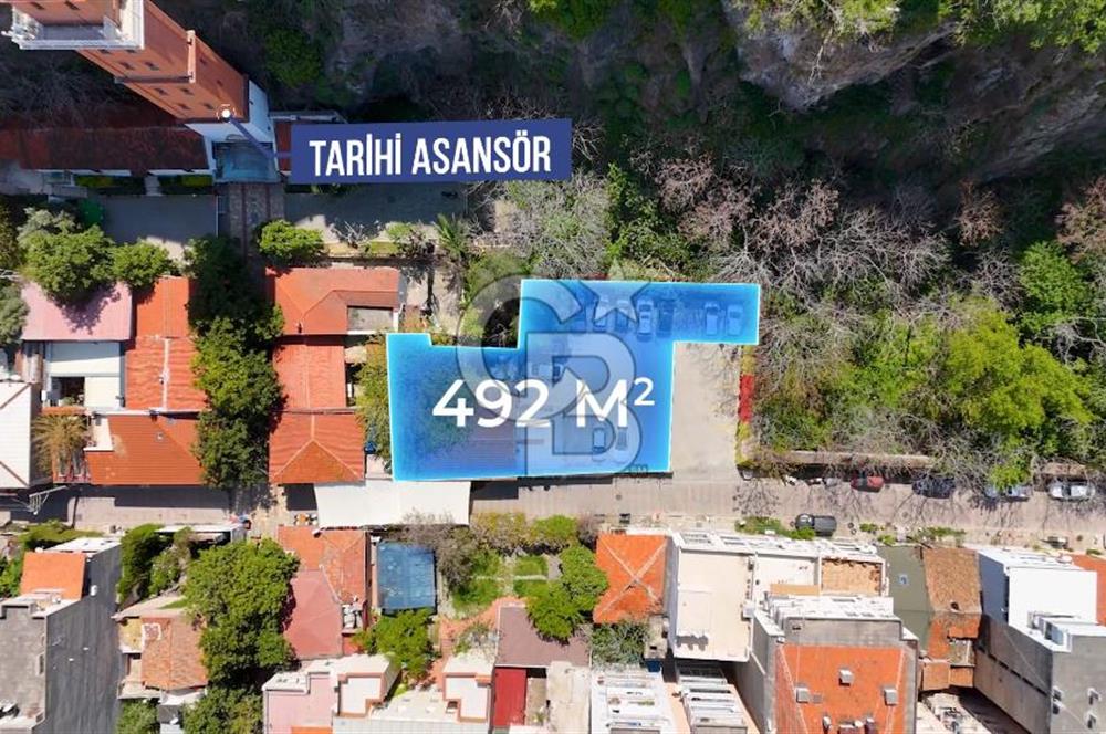 Tarihi Asansör Sokağı'nda Müstakil Bina ve Arsası
