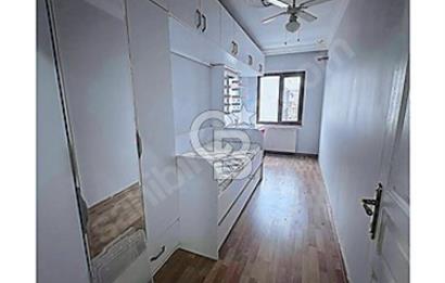 GÖZTEPE KÖPRÜSÜ ÜZERİNDE METROYA 2 DAKİKA E 5 YANI KİRALIK 3+1
