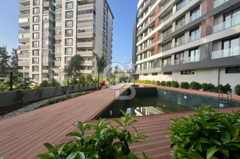 Ataşehir Gayda Vera'da Havuz Cephe Büyük Tip 1+1 Satılık Daire