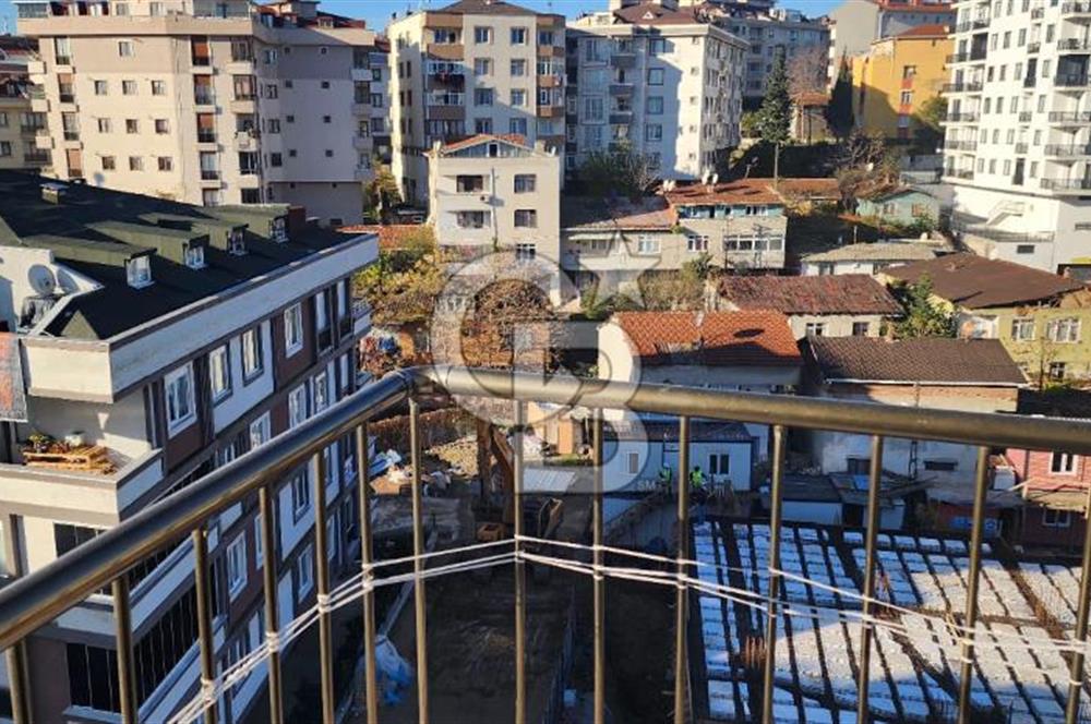 MALTEPE AYDINEVLER SİTEDE E-5 YAKINI SATLIK  DUBLEX DAİRE
