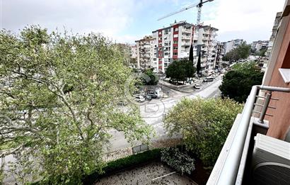 Bayraklı Manavkuyu'da Ege Üni.ne Yakın Geniş, 3+1 Kiralık Daire