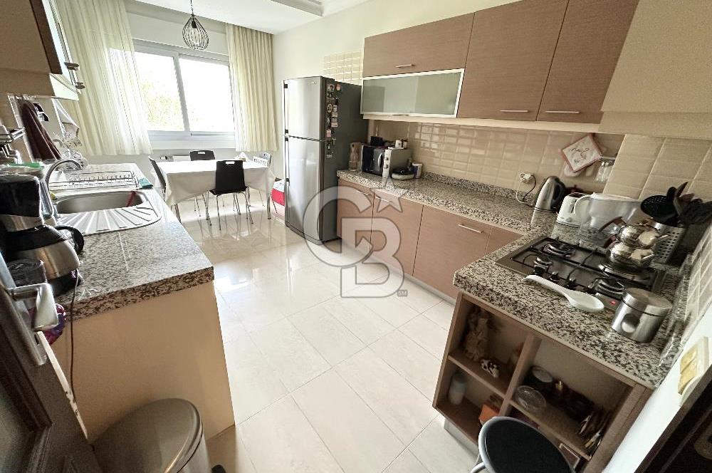 Bayraklı Manavkuyu'da Ege Üni.ne Yakın Geniş, 3+1 Kiralık Daire