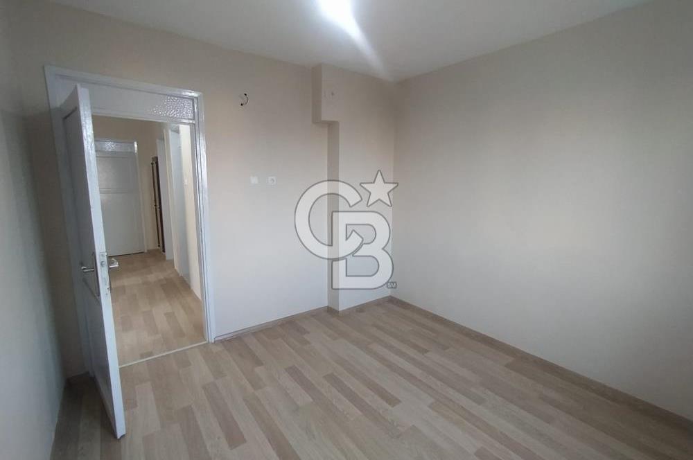 Bornova Kemalpasa Mahallesinde 1+1 Satılık Daire