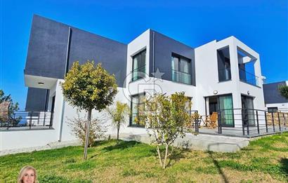 Tek Yetkili Kıbrıs Girne Çatalköy de Özel Dekore Edilmiş Satılık 3+1 Lüks Villa