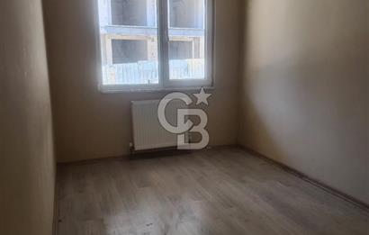MALTEPE AYDINEVLER E-5 YAKINI SİTEDE 2+1 SATILIK DAİRE 
