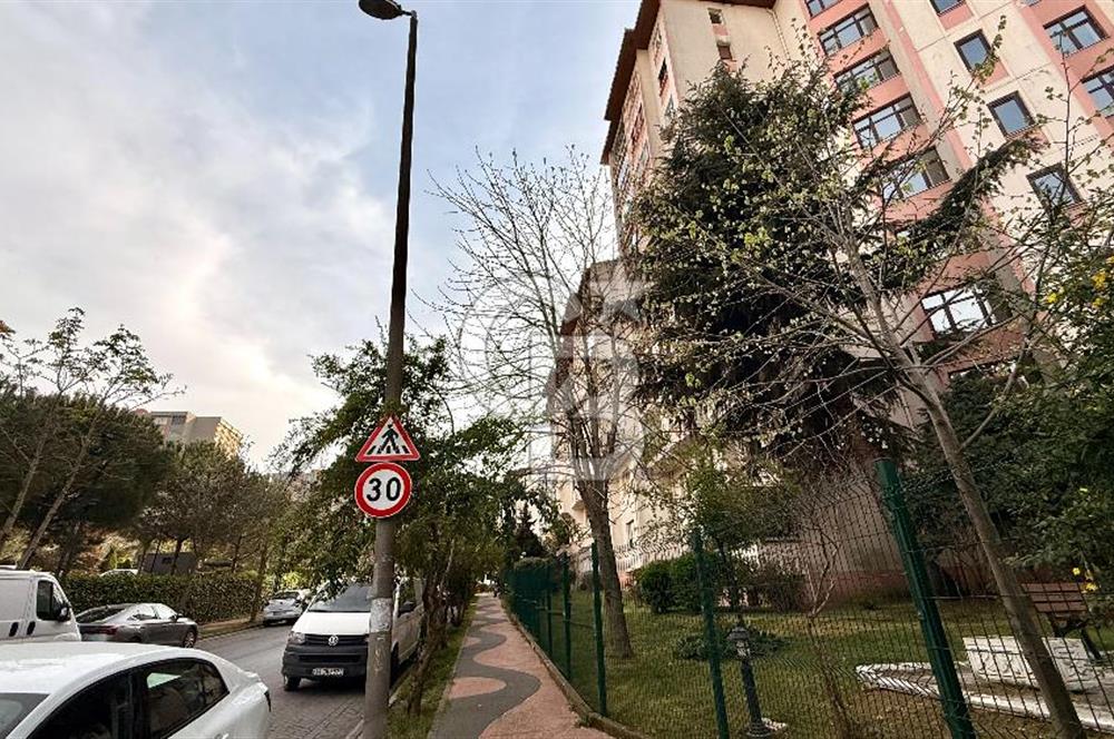 ATAŞEHİR MİMOZA 2 SİTESİNDE BAKIMLI 3+1 SATILIK DAİRE