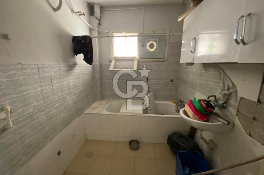 BORNOVA KÜÇÜKPARK'TA DEVREN KİRALIK ATÖLYE