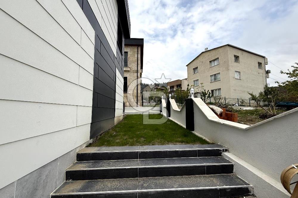 Manisa Yunusemre Gürlede 2+1 Müstakil Satılık Villa