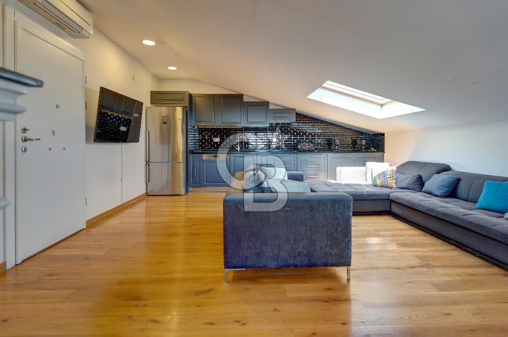 FENERYOLU'NDA BAĞDAT CAD.YAKIN DENİZ MANZARALI 6+2 DUBLEKS DAİRE