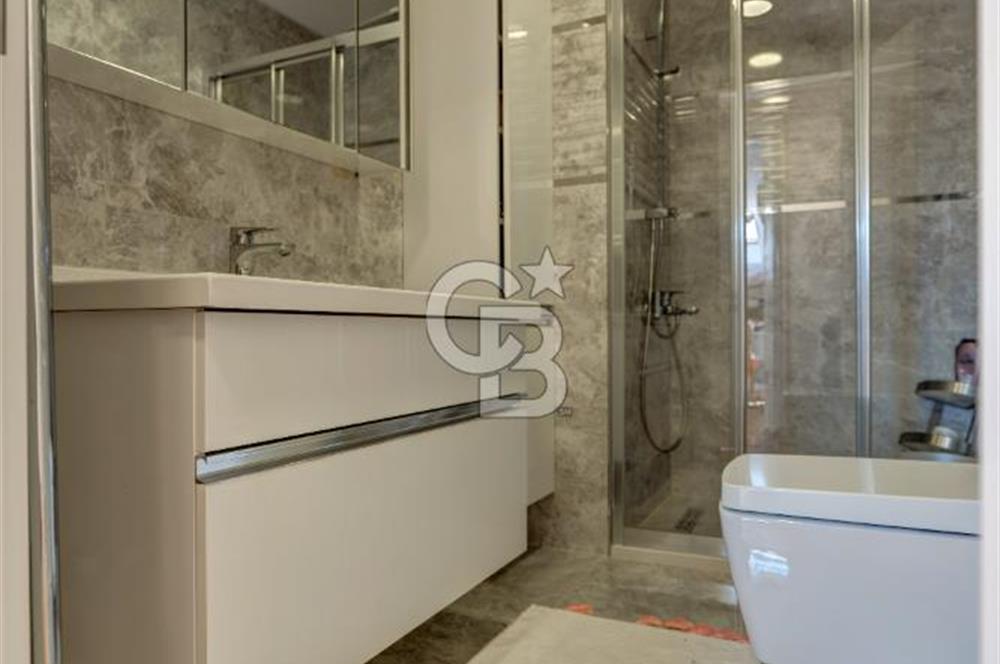 FENERYOLU'NDA BAĞDAT CAD.YAKIN DENİZ MANZARALI 6+2 DUBLEKS DAİRE