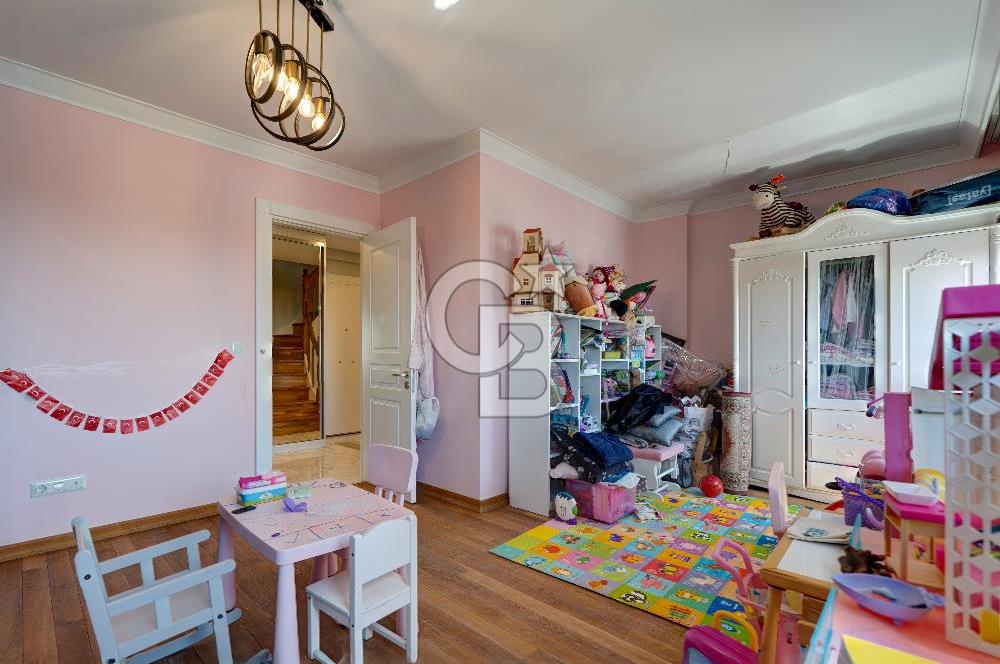 FENERYOLU'NDA BAĞDAT CAD.YAKIN DENİZ MANZARALI 6+2 DUBLEKS DAİRE
