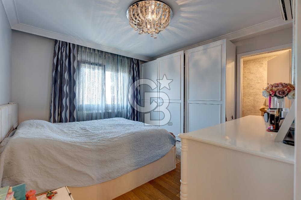 FENERYOLU'NDA BAĞDAT CAD.YAKIN DENİZ MANZARALI 6+2 DUBLEKS DAİRE