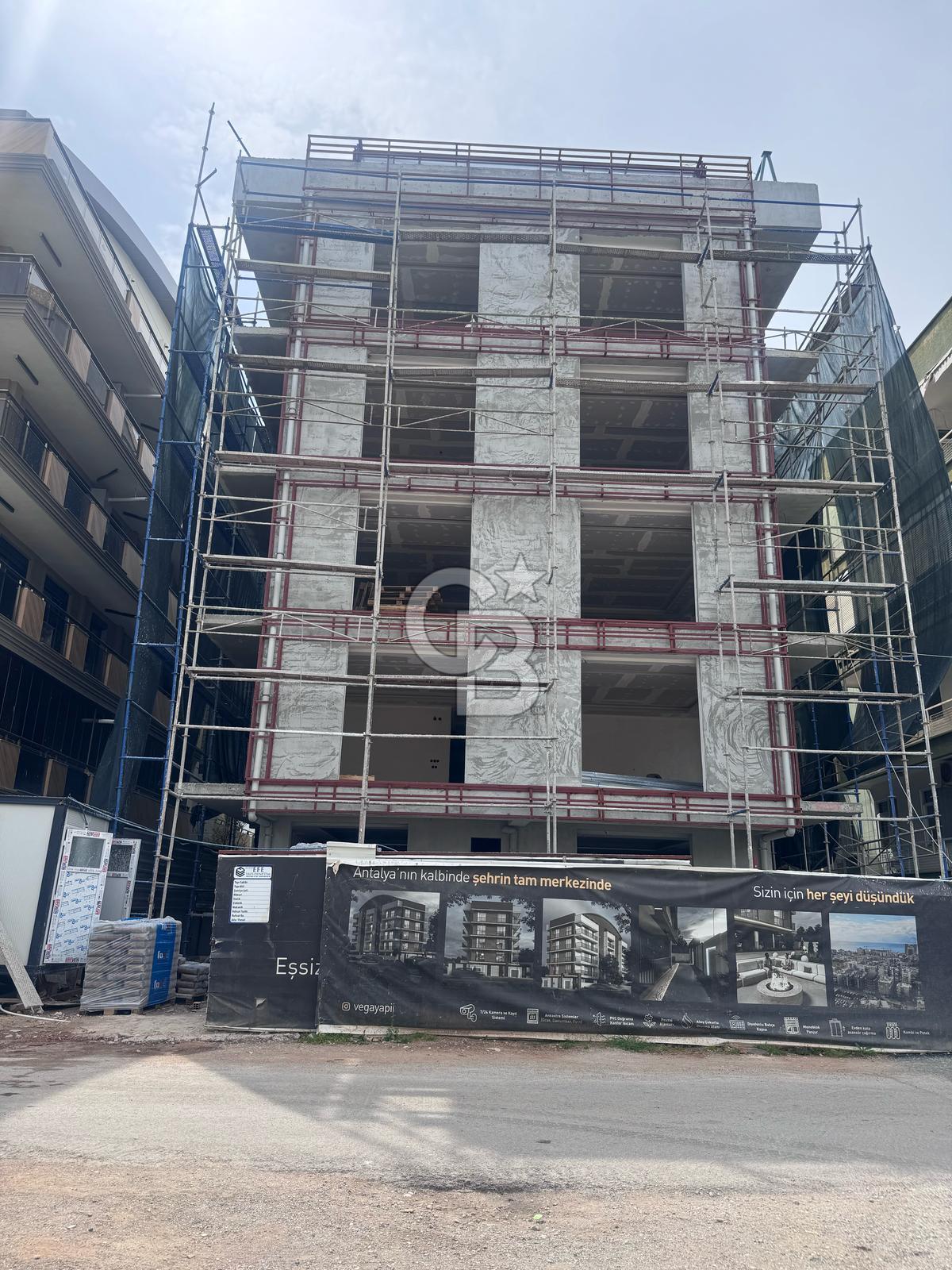 DENİZE VE KALEİCİNE 500 mt MESAFEDE SİFİR LUKS DUBLEKS DAİRE