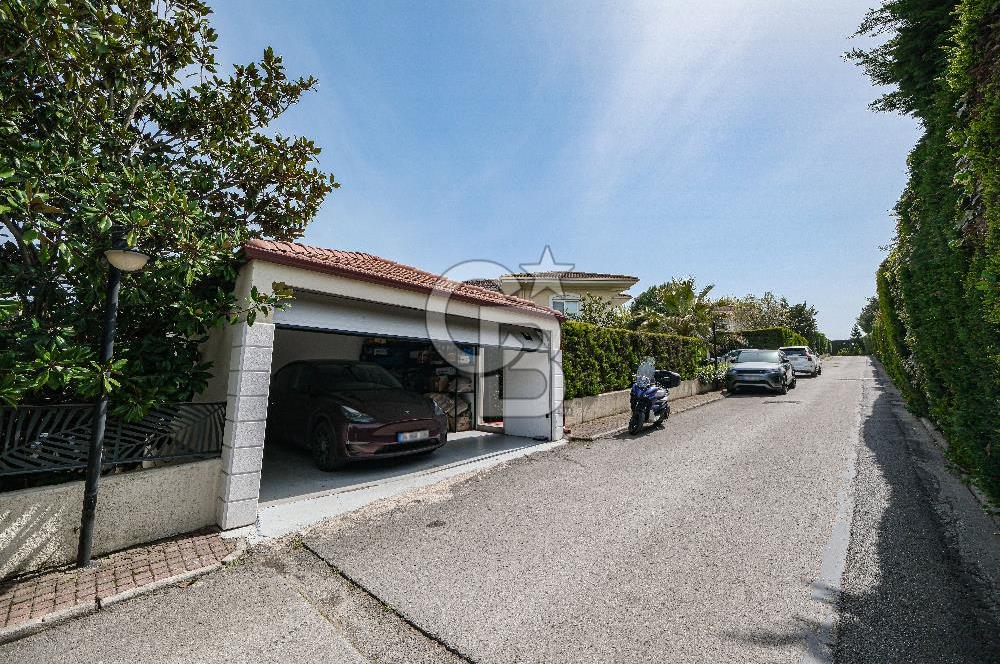 Tepeören Koru Evleri'nde Köşe Parsel, Özel Bahçeli Lüks Villa