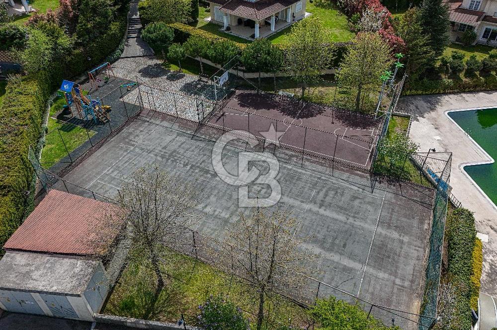 Tepeören Koru Evleri'nde Köşe Parsel, Özel Bahçeli Lüks Villa